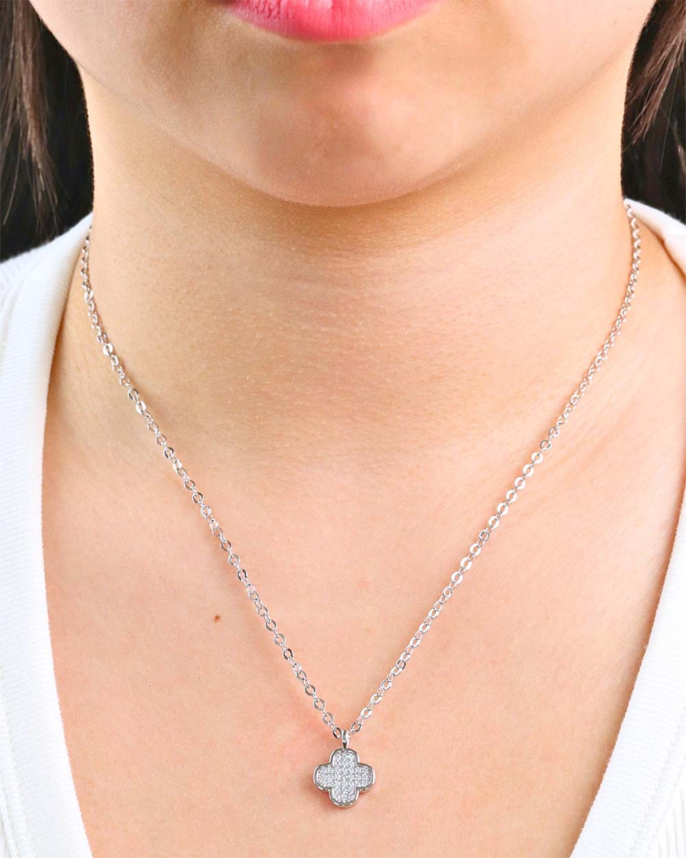 Clover [necklace]