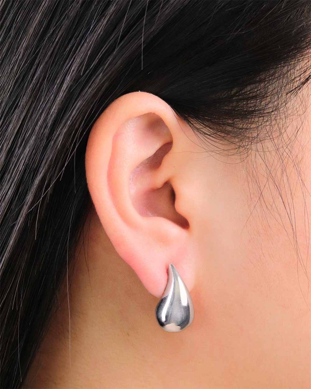 Pearsha Studs [earrings]