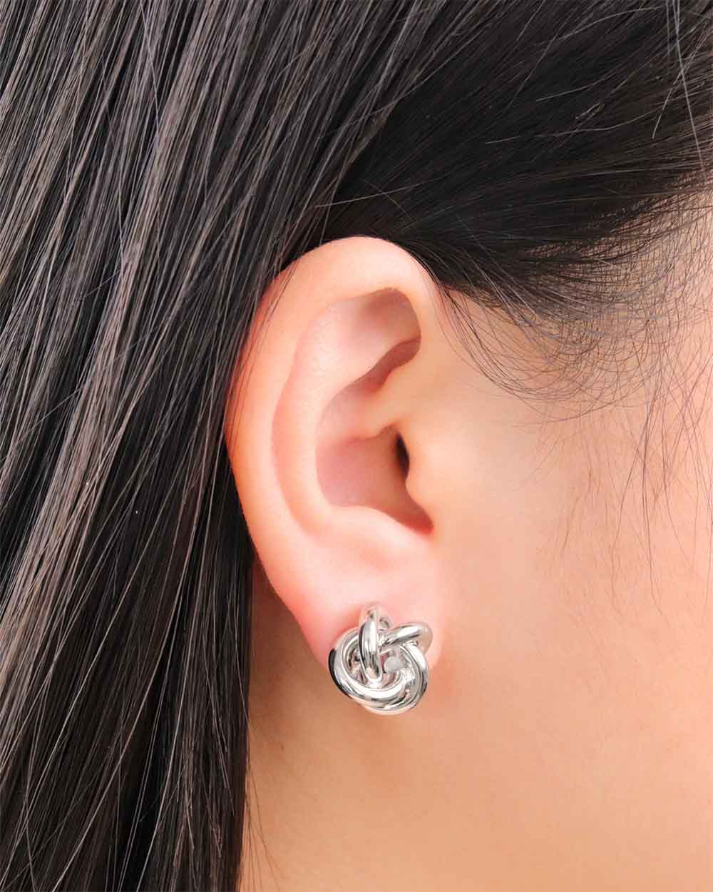 Knot Studs [earrings]