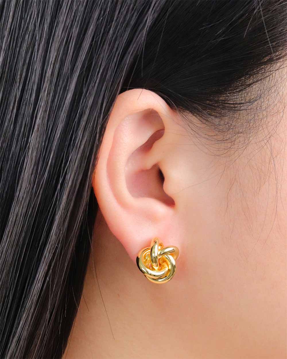 Knot Studs [earrings]
