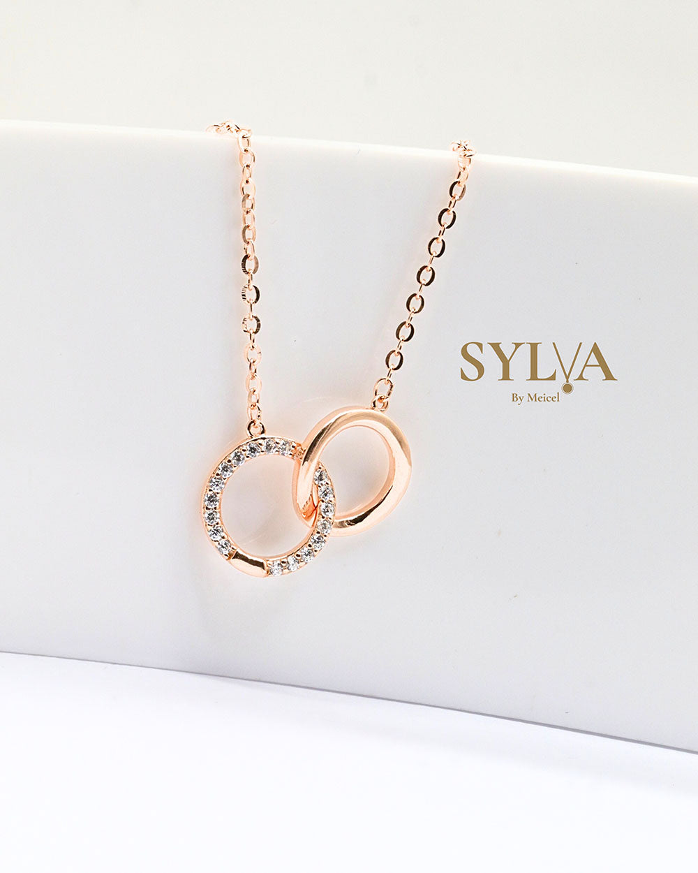 Alice [Necklace]