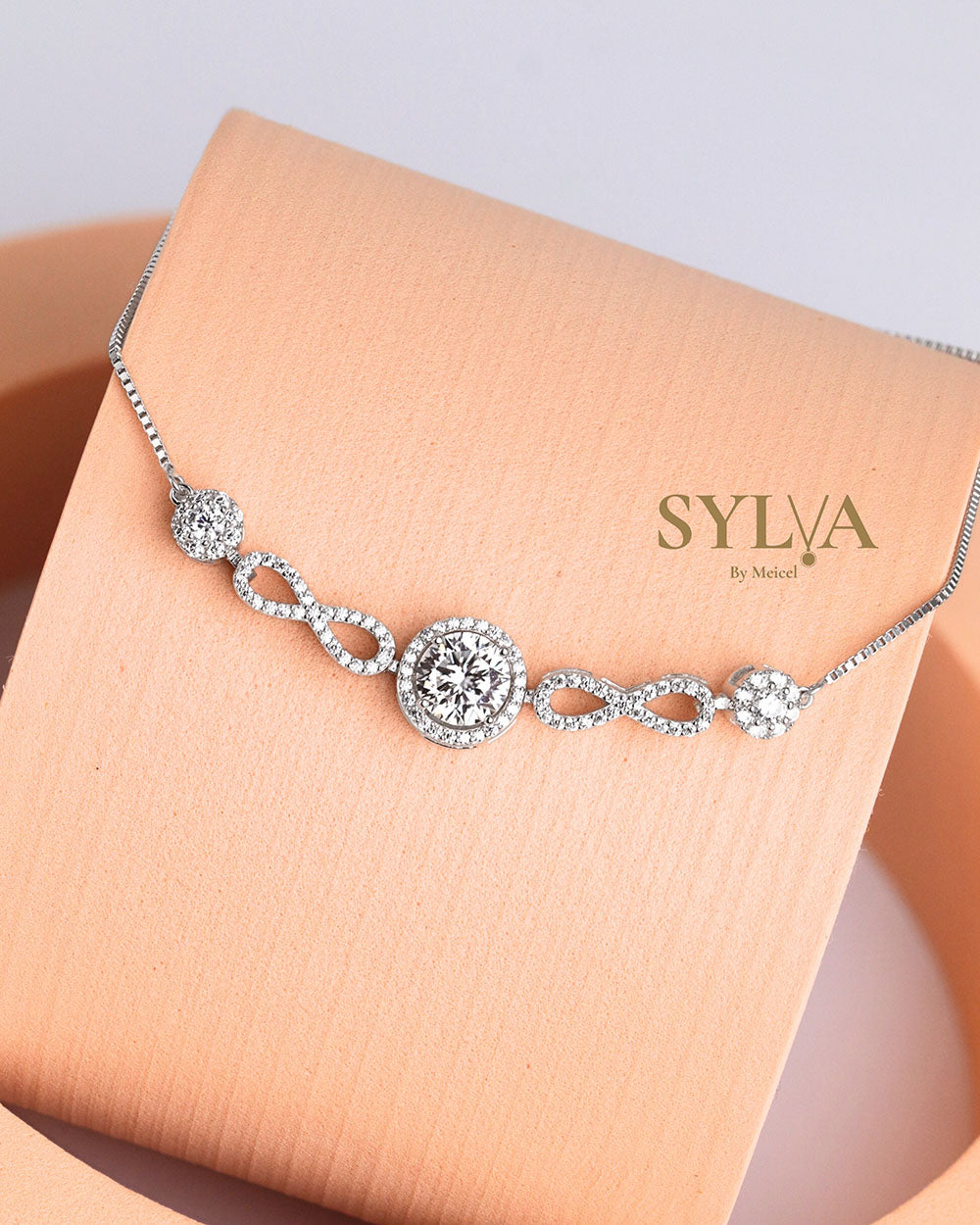 Eterna [bracelet]