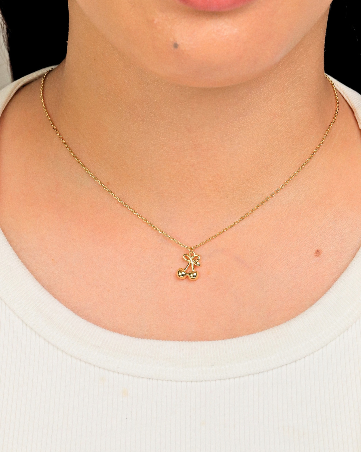 Cherry [necklace]